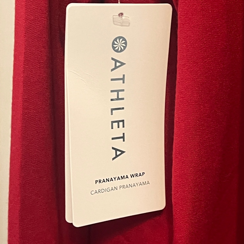 ATHLETA PRANAYAMA WRAP